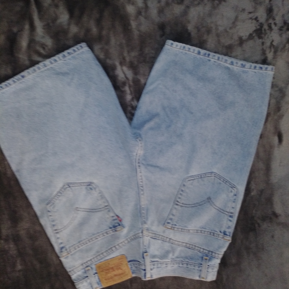 Jeans - Picture 2 of 3